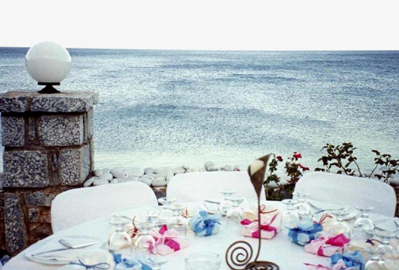 Lalloudes Seaside Accommodation Exo Nimfion Exterior foto